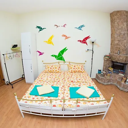 Hostal Exit Routine