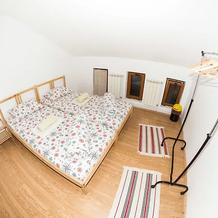 Hostel Exit Routine Timişoara