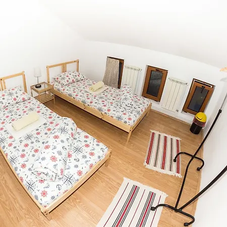 Exit Routine Hostel *