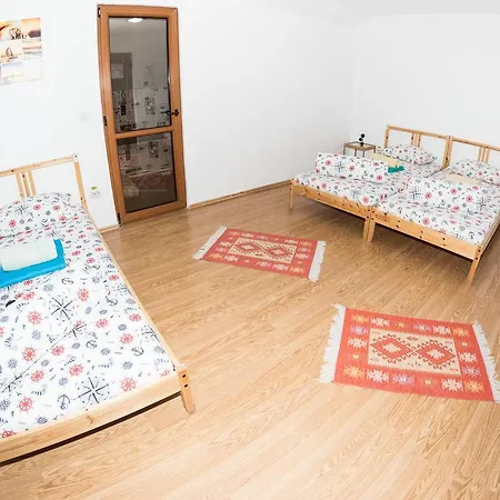 Hostel Exit Routine Timişoara